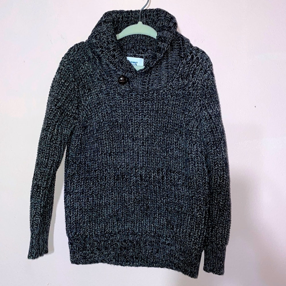 Old navy boys shorts sweater size 3